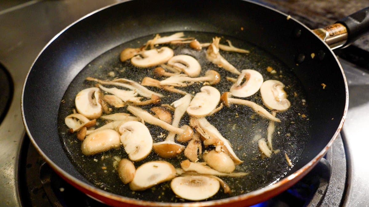 きのこクリームパスタ 2