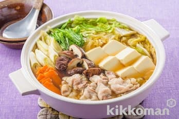 本つゆ寄せ鍋【豚バラ・白菜・豆腐…人気の簡単定番鍋】 1