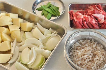 だしなし簡単！肉じゃがの基本レシピ作り方 7