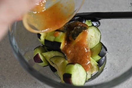 なすの酢みそ和え／火を使わず手軽な副菜！ 12